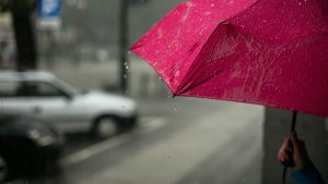 Houd je vast: KNMI geeft code oranje voor onweer en hevige regenval in Limburg