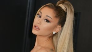 Thumbnail voor Ariana Grande schenkt miljoen dollar aan therapie voor fans