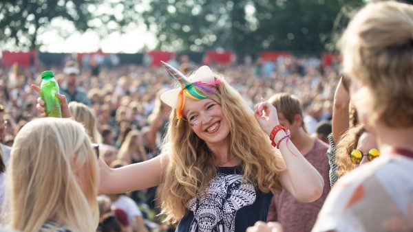 Woede om mogelijk testbeleid ongevaccineerde festivalgangers Lowlands