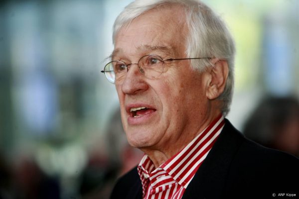 Zanger en acteur Dick Rienstra op tachtigjarige leeftijd overleden