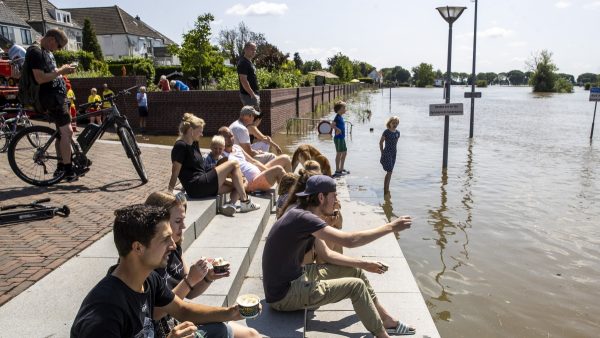 'Ramptoeristen die ellende opzoeken worden gedreven door morbide nieuwsgierigheid'