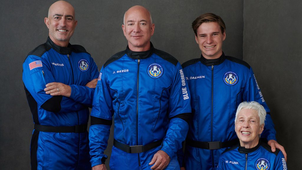 Eerste bemande vlucht van Bezos de ruimte in, 18-jarige Nederlander aan boord