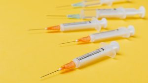 Thumbnail voor EMA keurt gebruik van Moderna-vaccin bij tieners goed