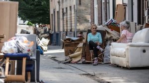 Thumbnail voor Zwaar getroffen Limburgse huishoudens krijgen 1000 euro