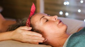 Thumbnail voor Alles wat je moet weten over Reiki: ‘Je hoeft niet in het universum te geloven om te genieten'