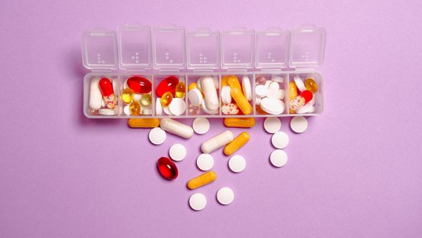 Zorgen om medicijnen die illegaal online te koop zijn: 'Levensgevaarlijk'