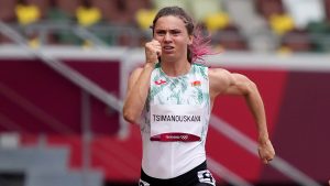 Thumbnail voor Wit-Russische atleet Kristina Tsimanoeskaja: 'Bij thuiskomst zou ik gestraft worden'