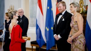 Thumbnail voor Sylvie Meis over haar ontmoeting met Willem-Alexander en Máxima: 'Ze was zó lief, ze zei dat ze trots op me was'