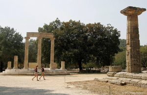 Thumbnail voor Bosbrand bedreigt Griekse Olympia, bakermat van de Olympische Spelen