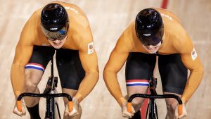 Thumbnail voor Baanwielrenner Lavreysen wint Olympisch goud, Hoogland pakt zilver
