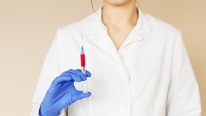 Thumbnail voor Duitse verpleegster 'saboteert' vaccins, 9000 mensen moeten prik opnieuw