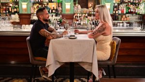 Thumbnail voor Opgekropte frustraties tussen 'Temptation Island VIPS' Damian en Shirley: 'Je appte met verleiders'