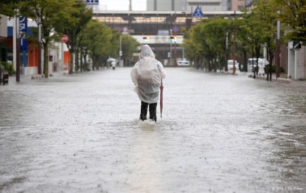 Honderdduizenden Japanners verzocht huis te verlaten om regen