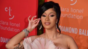 Thumbnail voor Rapper Cardi B geeft dochter Kulture (3) een Birkin-tas van een halve ton