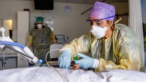 Thumbnail voor Meer dan 700 coronapatiënten in ziekenhuizen