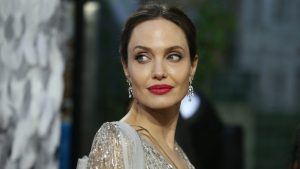 Thumbnail voor Angelina Jolie wijdt allereerste Instagrampost aan oorlog Afghanistan