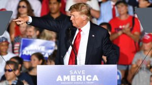 Thumbnail voor Trump noemt Bidens besluit over vertrek uit Afghanistan 'grootste vernedering ooit'