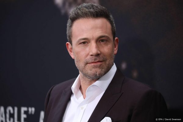 ‘Ben Affleck met moeder en zoon op zoek naar verlovingsring’