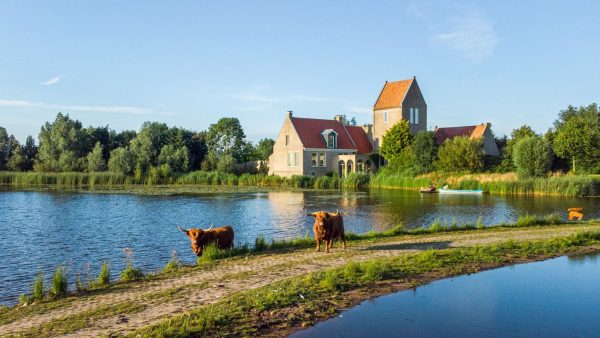 Natuurparadijs (van zestien hectare) te koop. Let op: bootje kan zijn - LINDA.nl