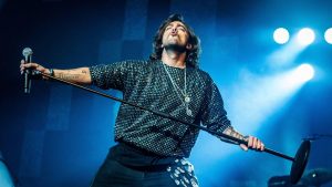 Waylon treedt op in Ahoy