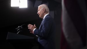 Thumbnail voor Biden wil zwangere vrouwen na 'bizarre en extreme' abortuswet in Texas te hulp schieten