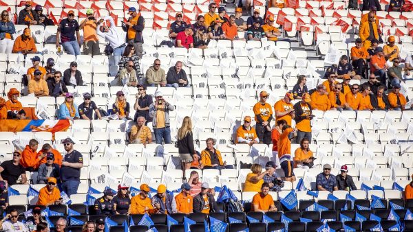 Circuit van Zandvoort loopt al vroeg vol met fans van Verstappen