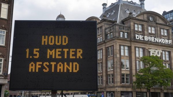 10.000 demonstranten op de Dam, gemeente vraagt niet te komen