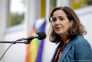 Thumbnail voor Halsema reageert met afschuw op Jodenster bij protest: 'Dieptriest'