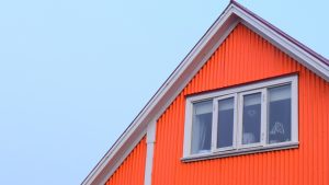 Thumbnail voor Lisa moet huis uit na overlijden vader: ’Ik heb zijn dood nog niet eens kunnen verwerken’