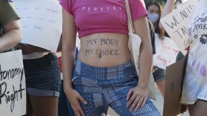 Thumbnail voor Abortusarts Sandra: 'Iedere acht minuten sterft een vrouw als gevolg van een illegale abortus'