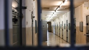 Thumbnail voor Rel in de cel: gedetineerde kiepert hete olie over medegevangenen