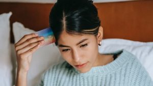 Thumbnail voor Aruna (27) gooit alle onvoorziene kosten op haar creditcard: 'Ik heb wel een koopwoning'