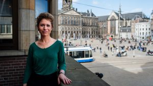 Thumbnail voor Journalist Kysia Hekster: 'Koningshuisverslaggever al snel de kop van Jut'