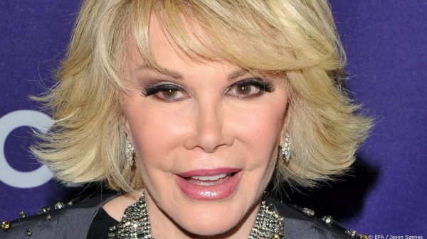 Showtime werkt aan serie over Joan Rivers