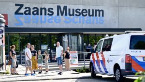 Thumbnail voor Amsterdammer (49) meldt zich bij politie voor mislukte kunstroof Zaans Museum