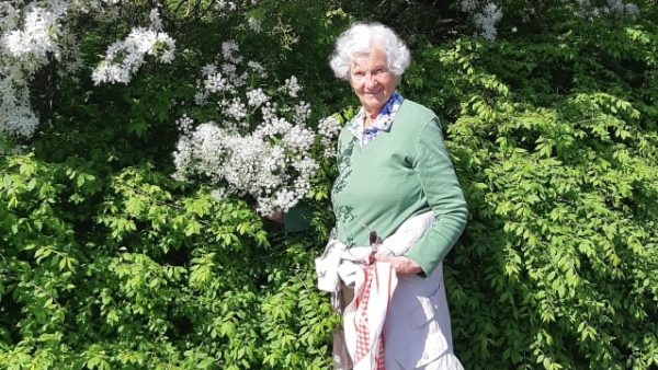 Zwemkampioen Marianne (95) is drievoudig zwemkampioen