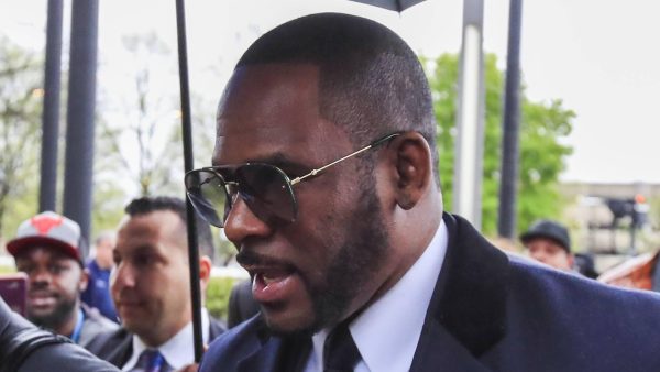 r. kelly niet getuigen