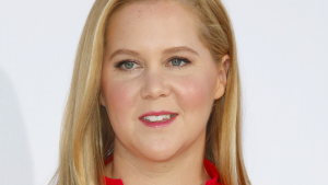 Thumbnail voor Amy Schumer voelt zich 'herboren' na verwijdering baarmoeder