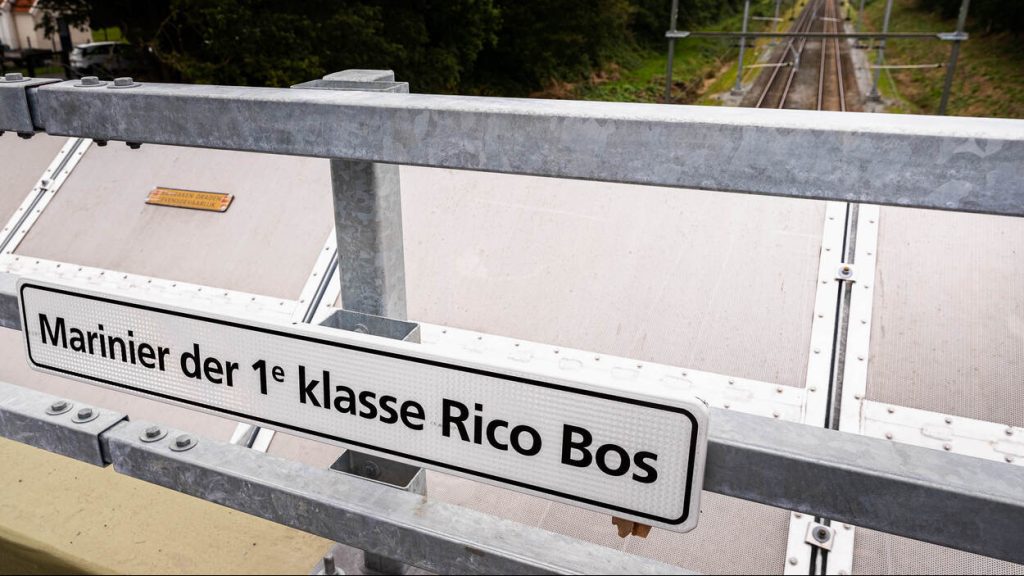Nieuwe spoorbrug vernoemd naar Rico Bos
