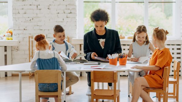 uit-de-school-geklapt