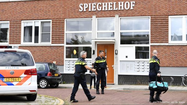 Twee doden gevonden in woning in Nijmegen, identiteit onbekend
