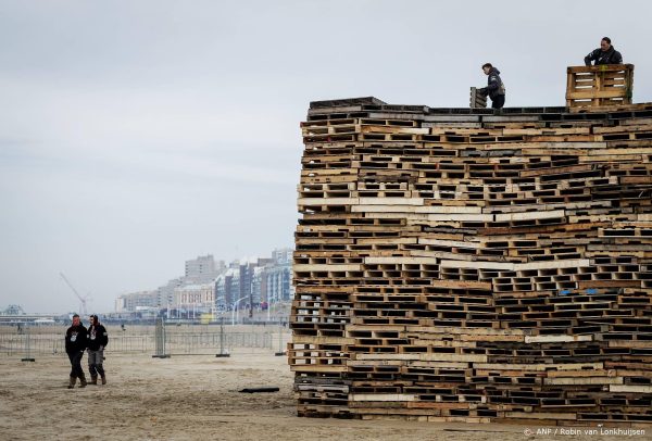 Scheveningen krijgt weer een vergunning voor een (weliswaar kleiner) vreugdevuur