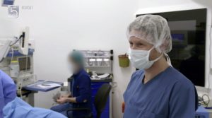 Thumbnail voor Ewout Genemans spreekt patiënt na mislukte 'surgery-trips': 'Mijn hele onderbuik was paars'