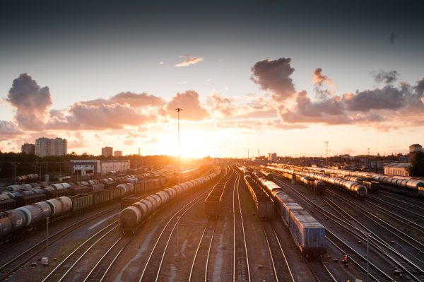 Vier migranten aangereden door trein in Frankrijk, 'sliepen op het spoor'