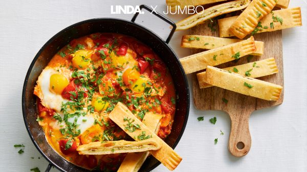 Shakshuka met knoflookbrood