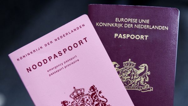 Marechaussee heeft het op Schiphol druk met nooddocumenten