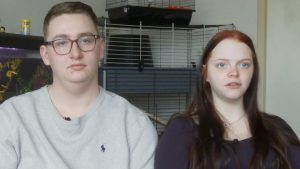 Thumbnail voor Anna-Maria (19) is zwanger, maar niet zorgeloos: 'Financieel gaat het niet goed en ze roken binnen'