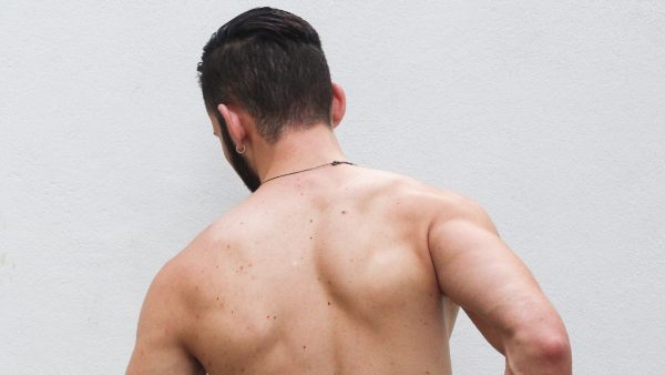 Politie in Vlissingen heeft bijzondere rencontre met rondrennende naakte man