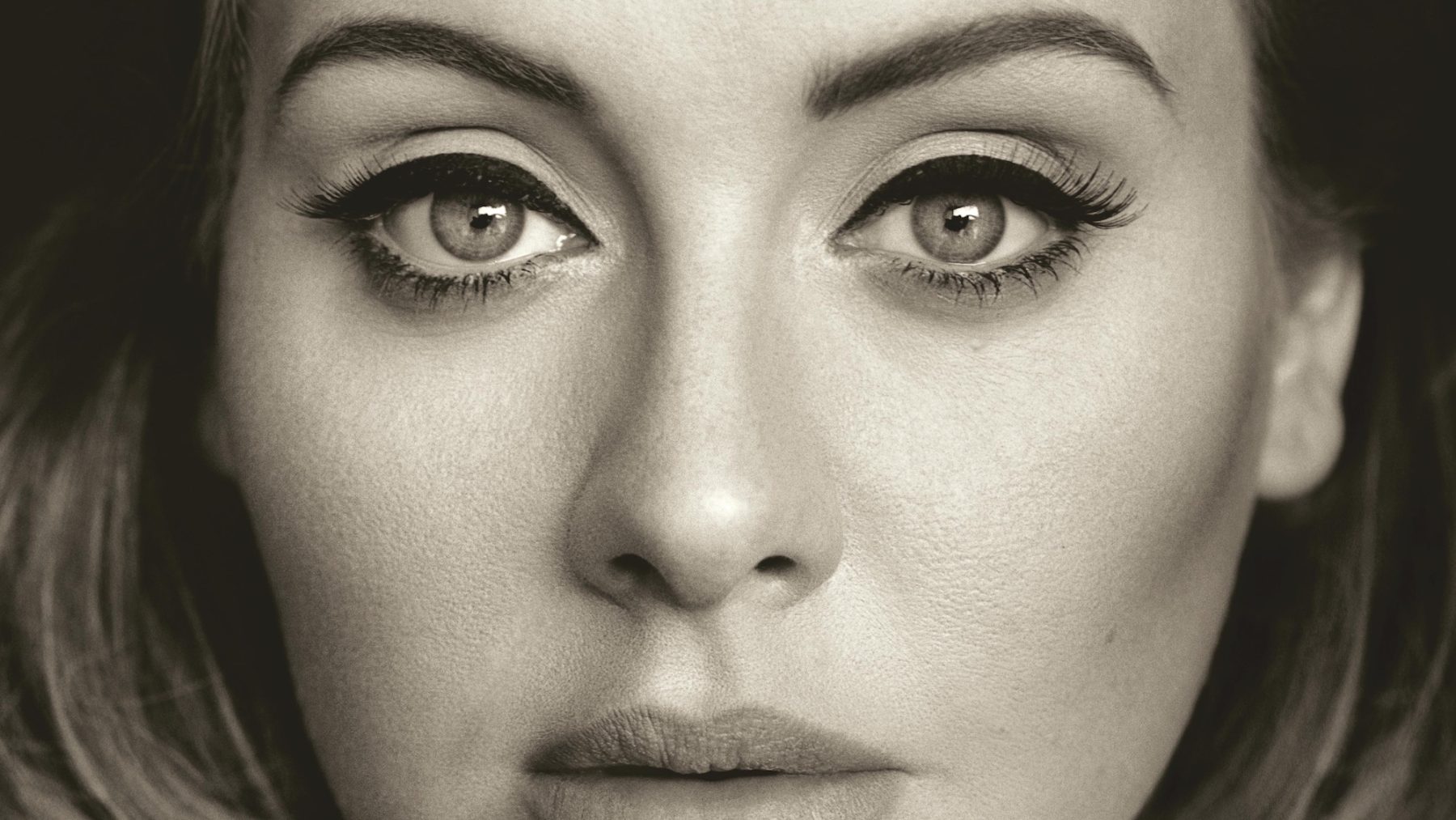Creëer de perfecte winged eyeliner: Adele verklapt welke zij altijd gebruikt
