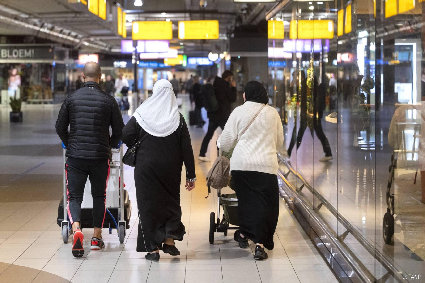 Derde repatriëringsvlucht uit Marokko landt zondag op Schiphol